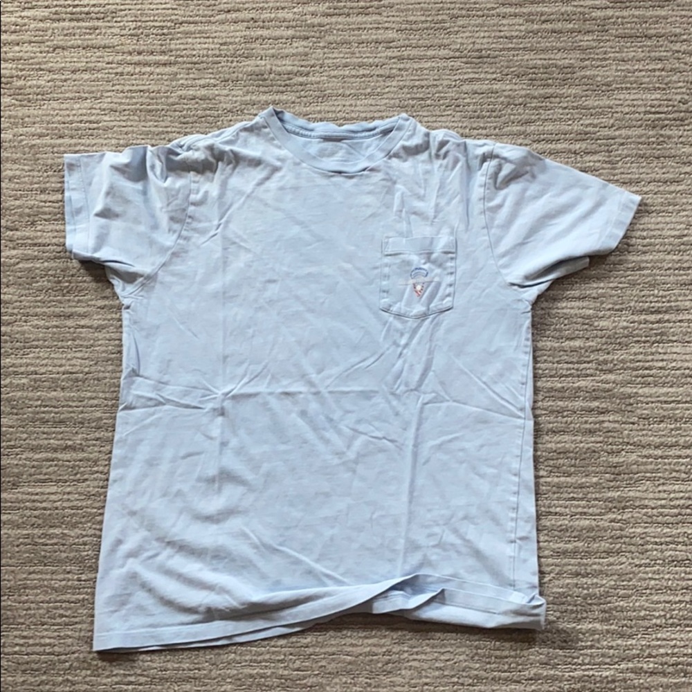 Vineyard vines blue T-shirt